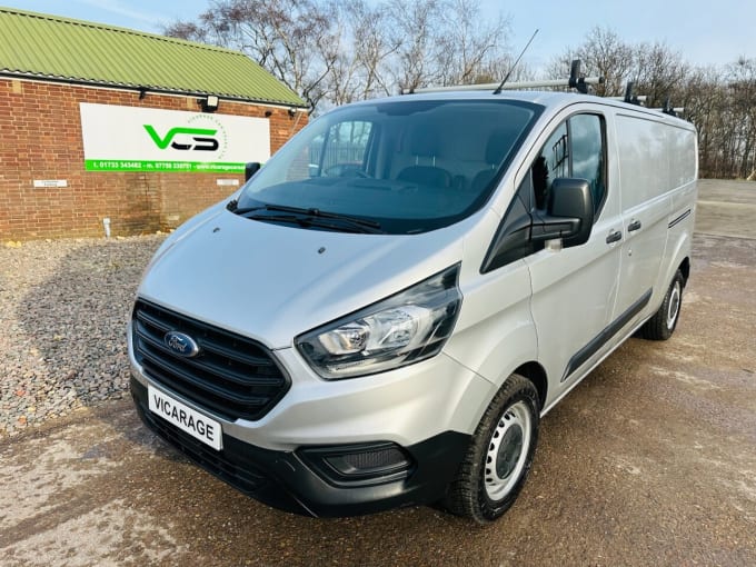 2025 Ford Transit Custom