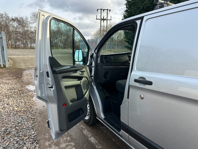 2025 Ford Transit Custom