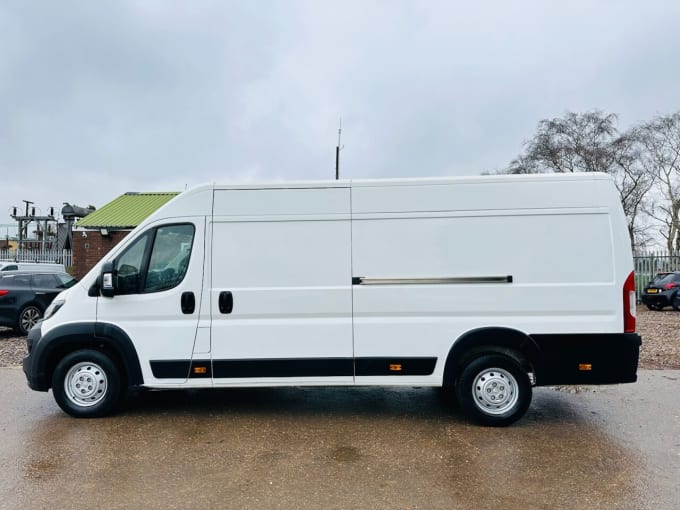 2025 Peugeot Boxer