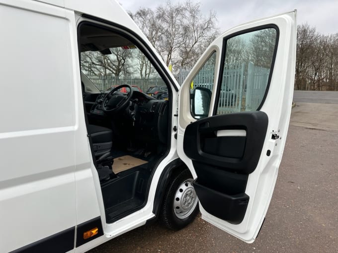 2025 Peugeot Boxer