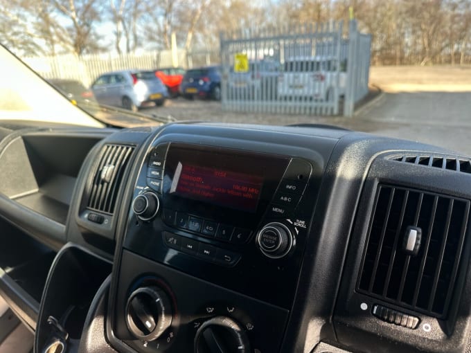 2025 Peugeot Boxer