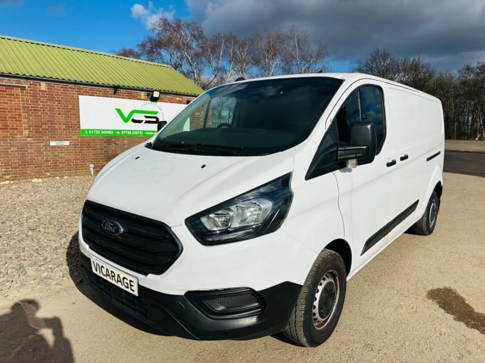 2025 Ford Transit Custom