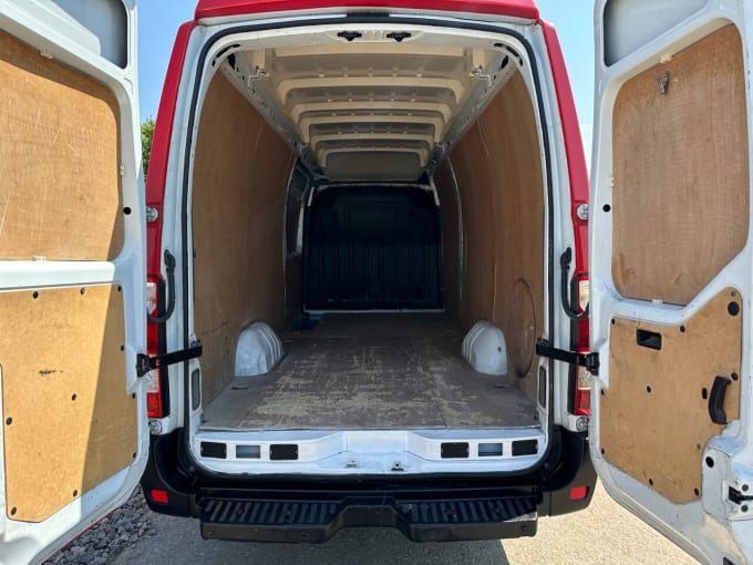 2025 Vauxhall Movano
