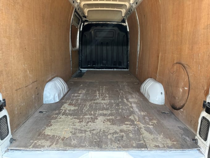 2025 Vauxhall Movano