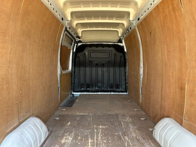 2025 Vauxhall Movano