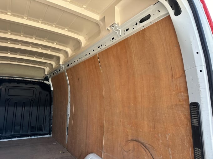 2025 Vauxhall Movano