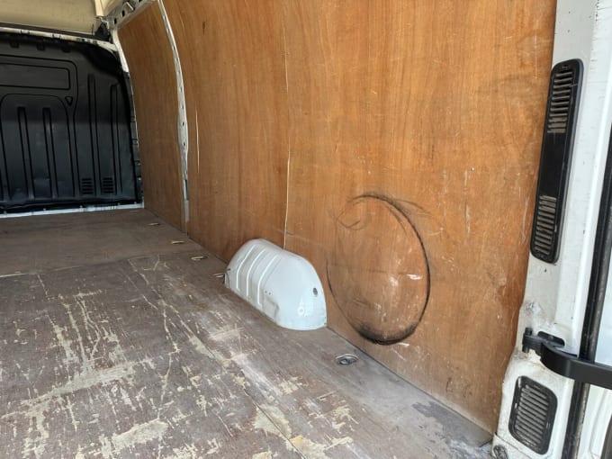 2025 Vauxhall Movano