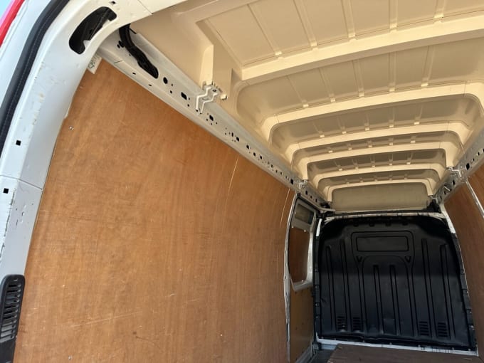 2025 Vauxhall Movano