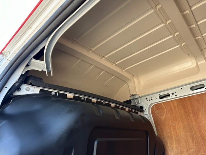 2025 Vauxhall Movano