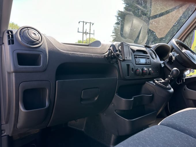 2025 Vauxhall Movano