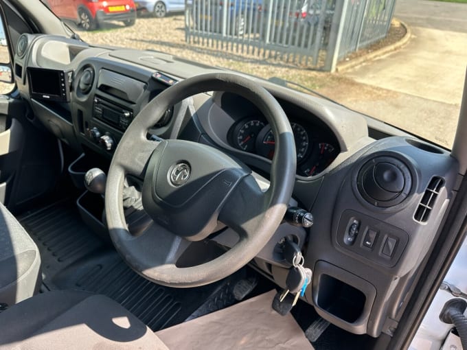 2025 Vauxhall Movano