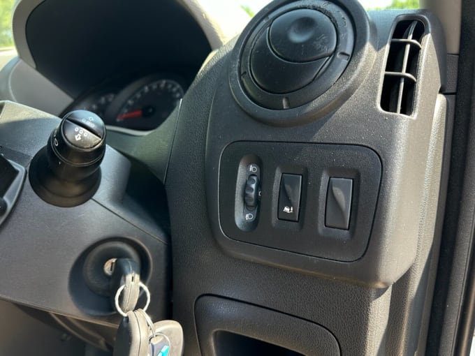 2025 Vauxhall Movano