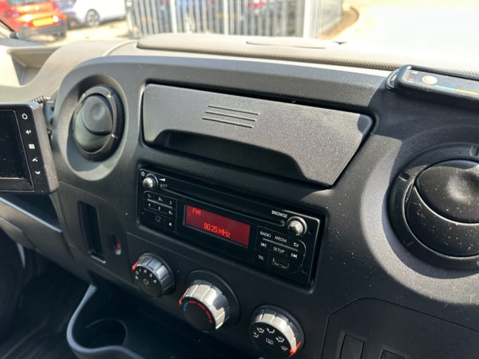2025 Vauxhall Movano
