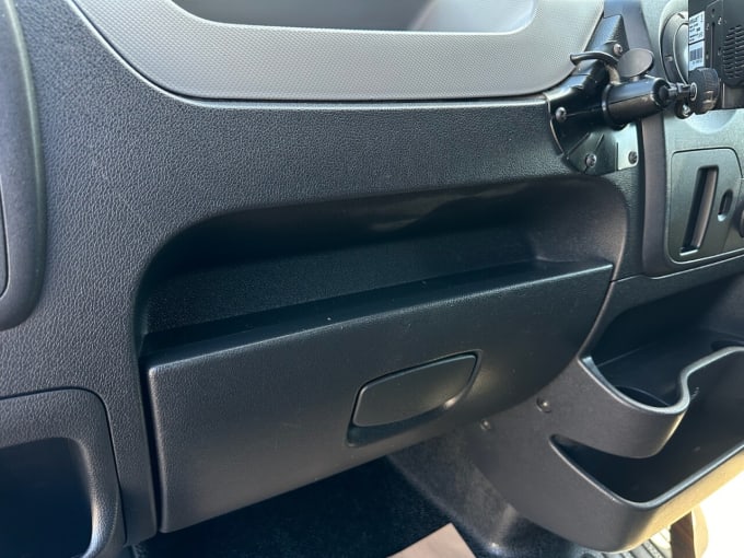 2025 Vauxhall Movano