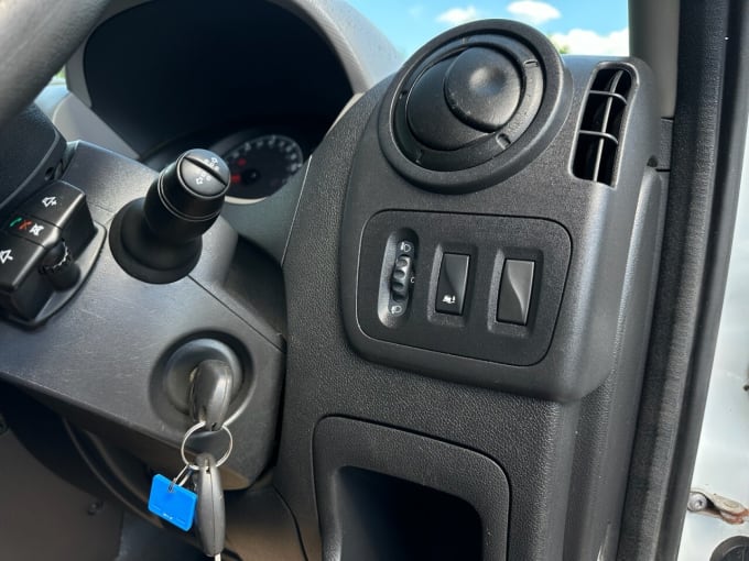 2025 Vauxhall Movano