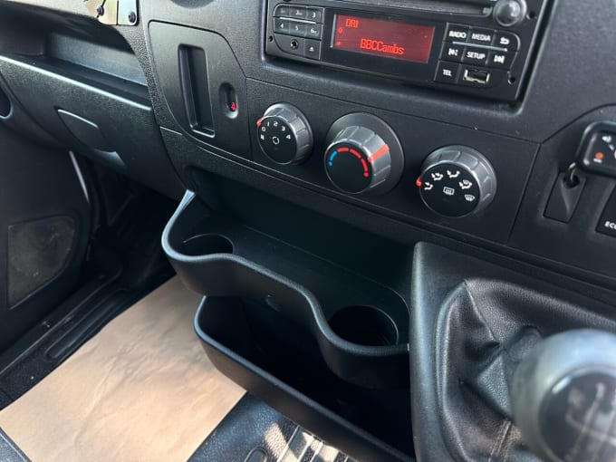 2025 Vauxhall Movano
