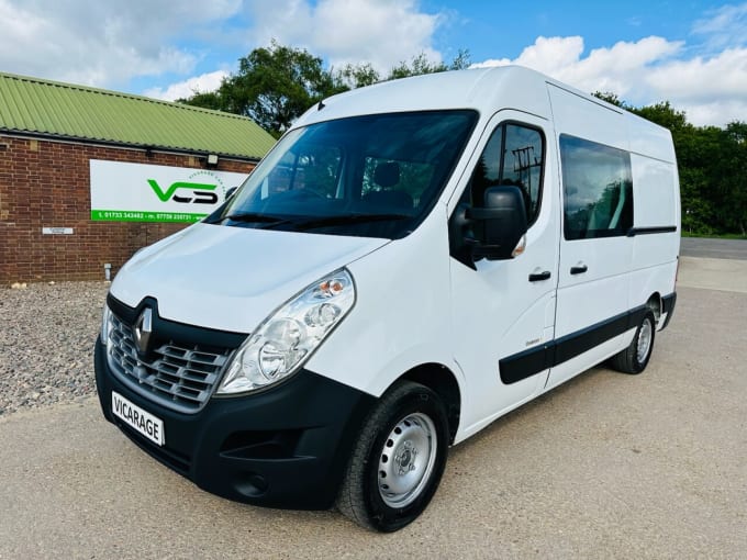 2025 Renault Master
