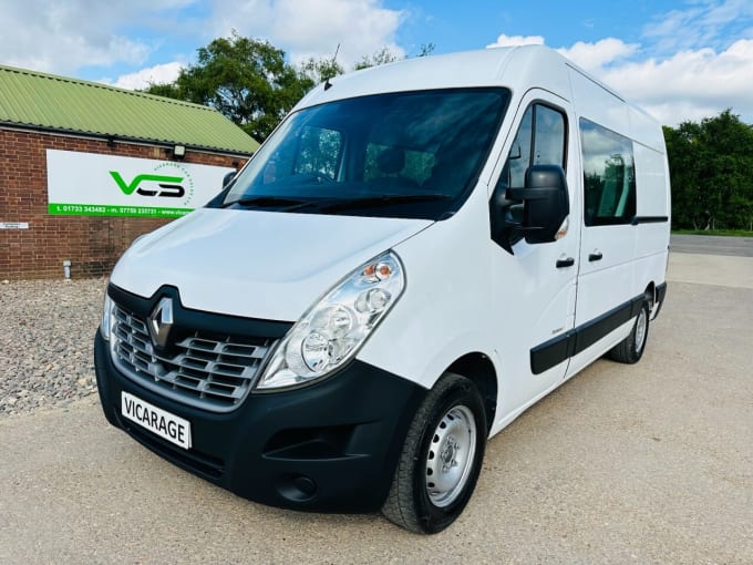 2025 Renault Master