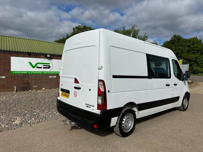 2025 Renault Master