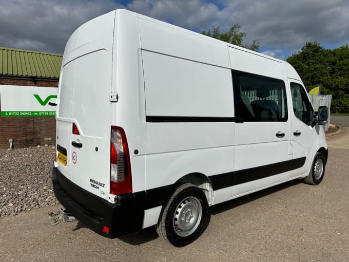 2025 Renault Master