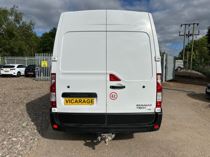 2025 Renault Master