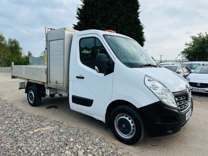 2025 Renault Master