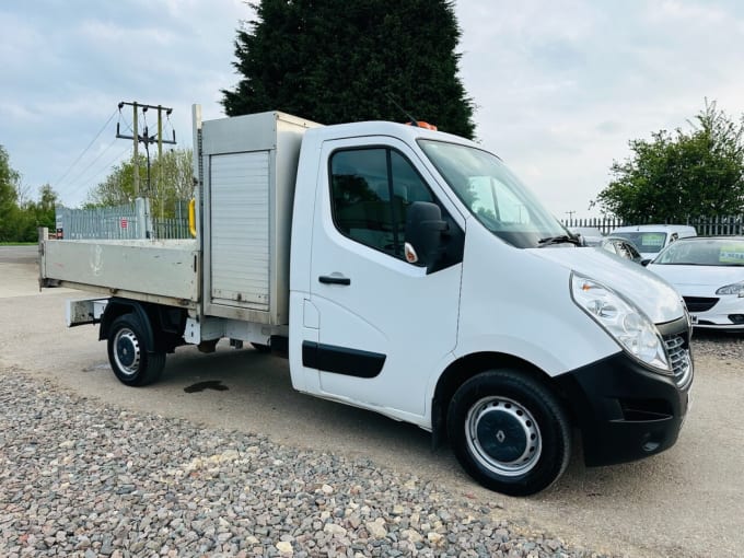 2025 Renault Master