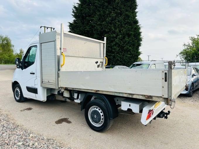 2025 Renault Master