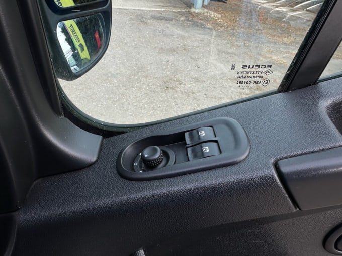 2025 Renault Master