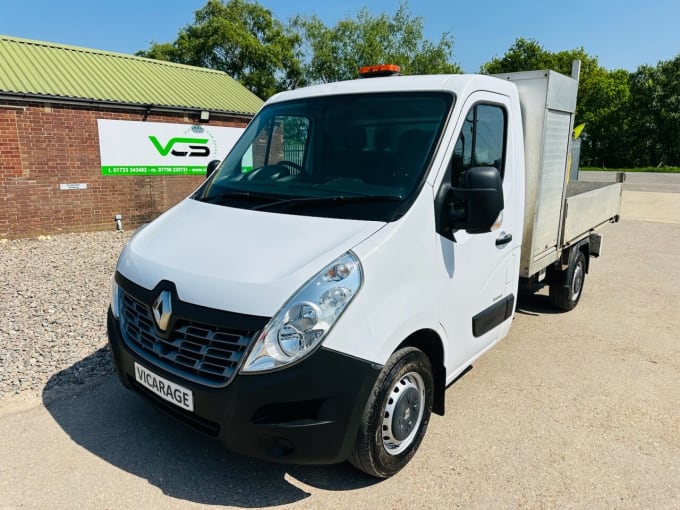 2025 Renault Master