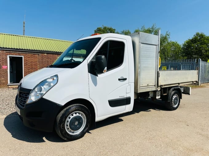 2025 Renault Master