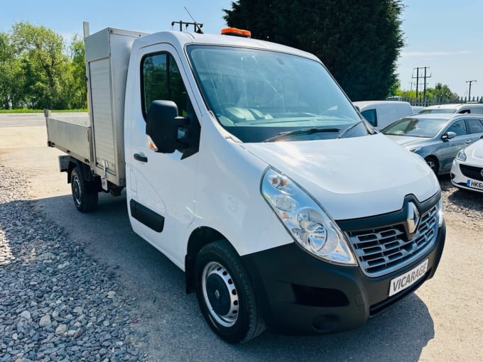 2025 Renault Master