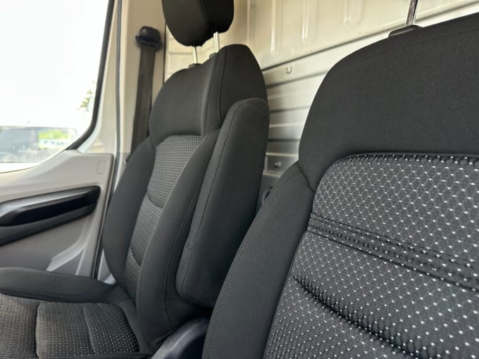 2025 Maxus Deliver 9