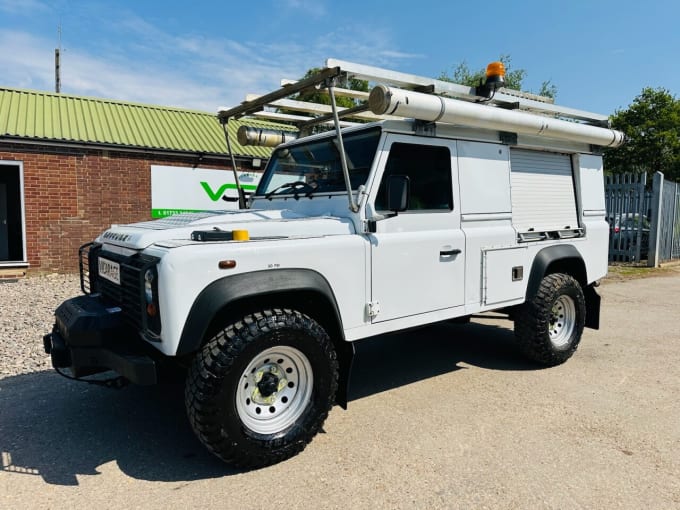 2025 Land Rover Defender