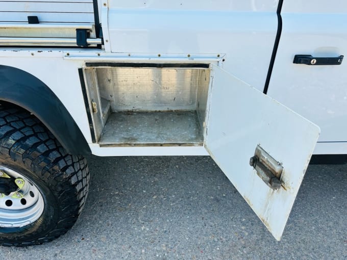 2025 Land Rover Defender