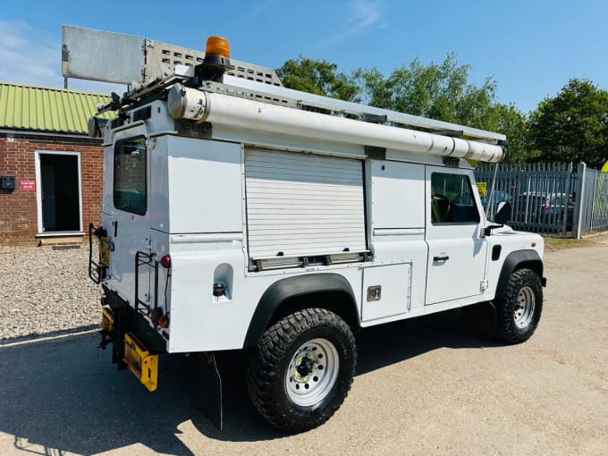 2025 Land Rover Defender