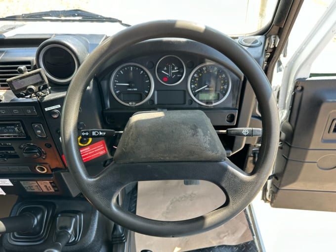 2025 Land Rover Defender