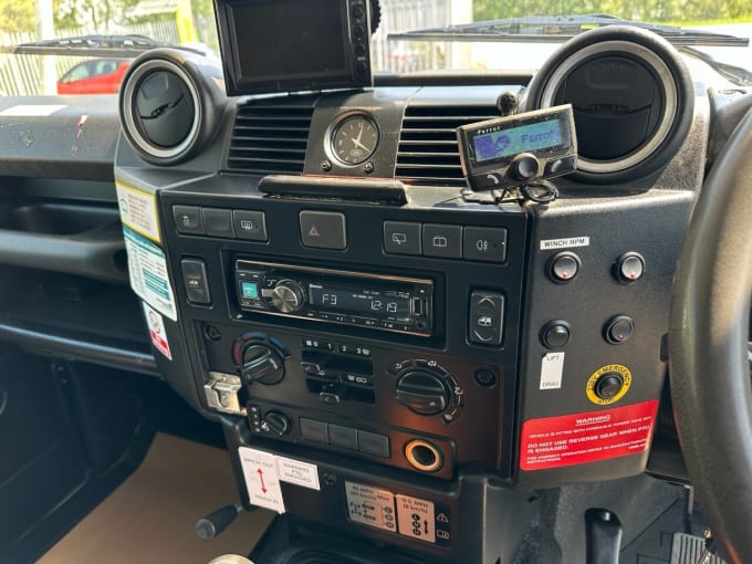 2025 Land Rover Defender
