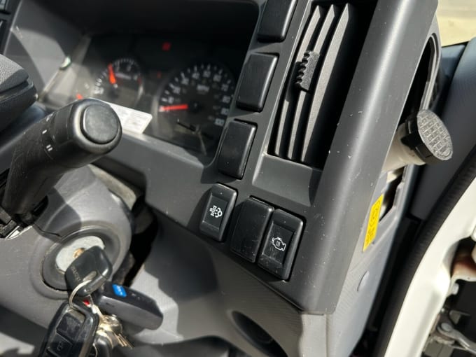 2025 Isuzu Grafter