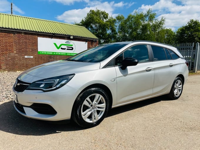 2025 Vauxhall Astra