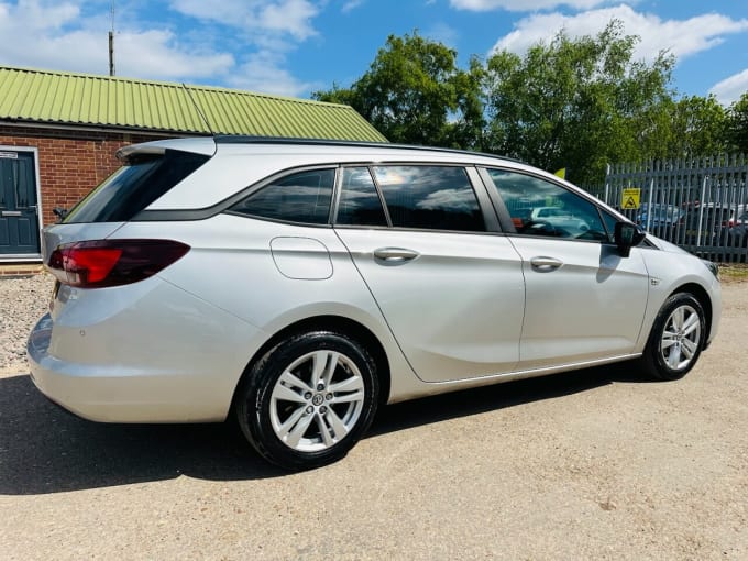 2025 Vauxhall Astra