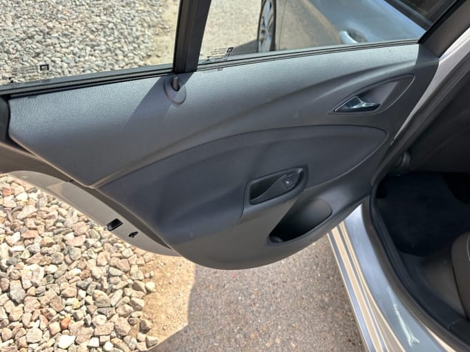 2025 Vauxhall Astra
