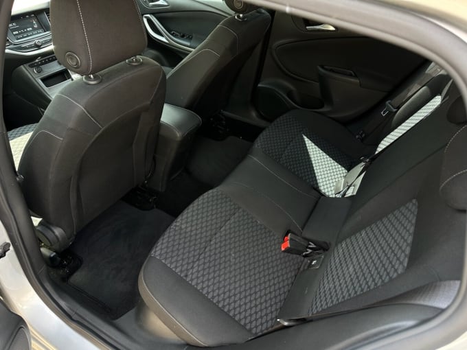 2025 Vauxhall Astra