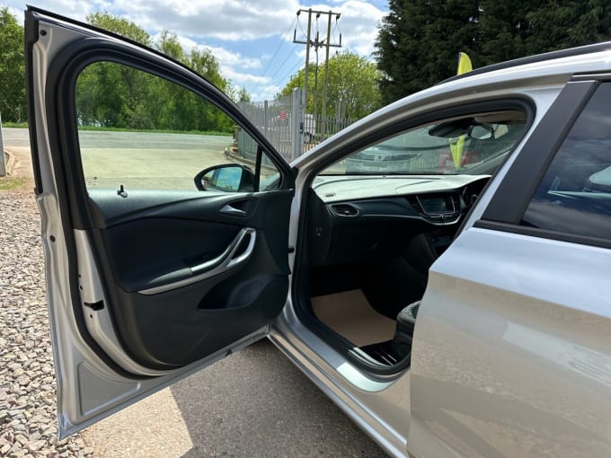 2025 Vauxhall Astra