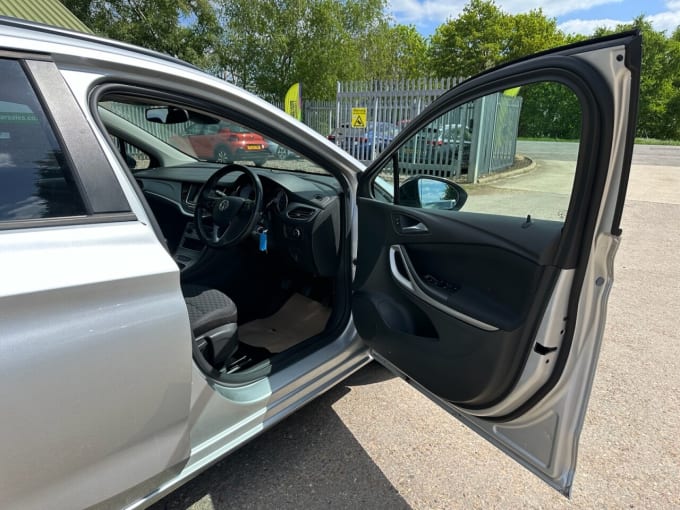 2025 Vauxhall Astra