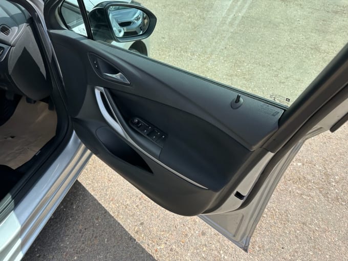 2025 Vauxhall Astra