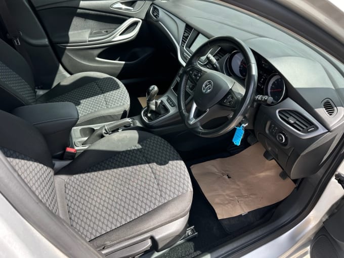 2025 Vauxhall Astra