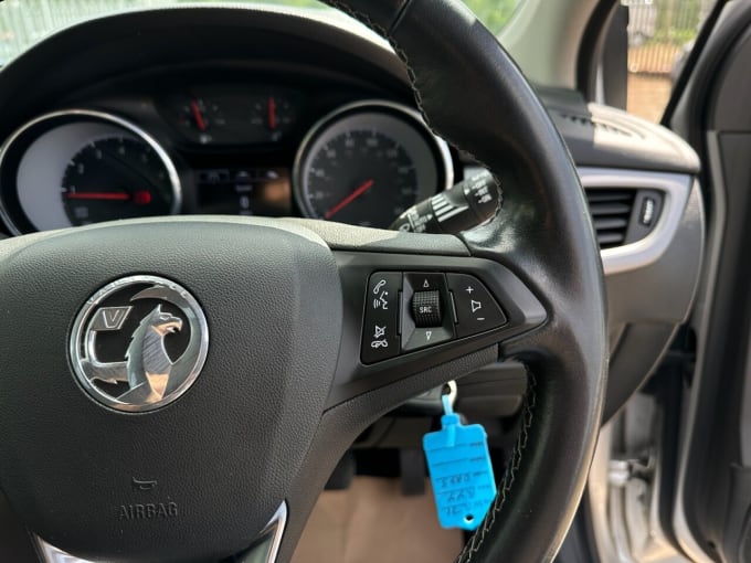 2025 Vauxhall Astra