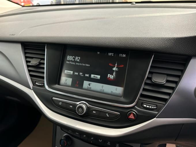 2025 Vauxhall Astra