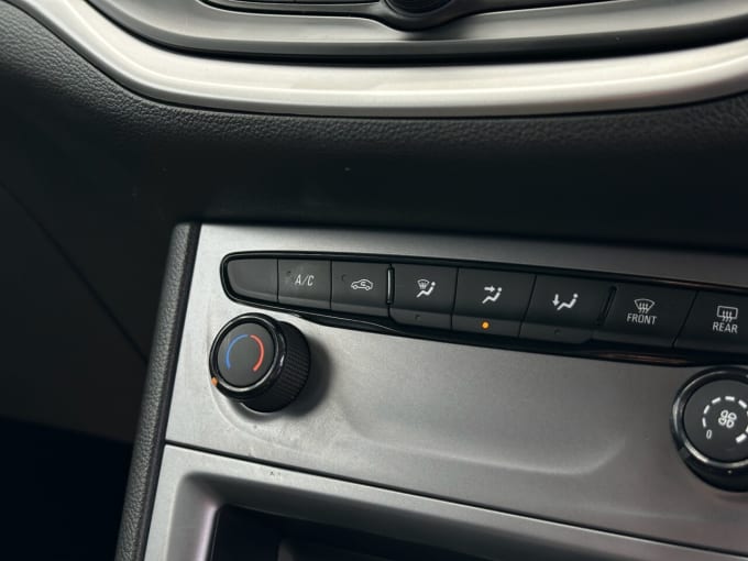 2025 Vauxhall Astra